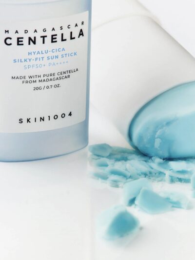 Skin1004 – Madagascar Centella Hyalu-Cica Silky-Fit Sun Stick SPF50+ PA++++