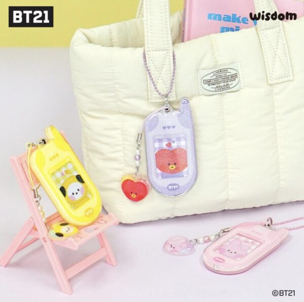 BT21 - Retro Phone Keyring